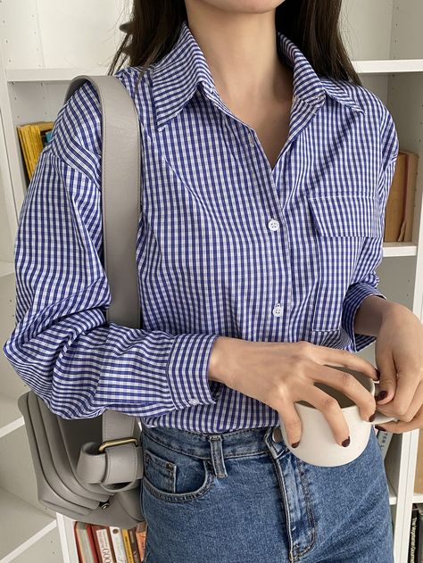 Checkered Shirt Outfit, Check Tops, Checked Blouse, Plaid Tunic, Hijab Fashion Inspiration, Stylish Blouse, Checkered Shirt, Plaid Blouse, Women Blouses