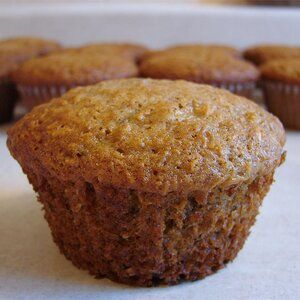 Muffins With Instant Oatmeal, Easy Oatmeal Muffins, Banana Bran Muffins, Sour Cream Muffins, Oatmeal Muffin Recipes, Bran Muffin Recipes, Oat Bran, Moist Muffins, Muffins Recipes