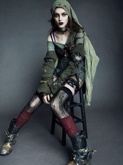 Modern Pirate Outfit Styl Grunge, Apocalypse Fashion, Greg Kadel, Moda Grunge, Dark Circus, Post Apocalyptic Fashion, Vogue Editorial, Apocalyptic Fashion, Hipster Grunge