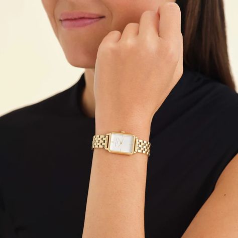 Octagon XS Gold Rosefield Octagon, Rosefield Watch, Black And Gold Watch, Pretty Watches, Gold Bar Earrings, Gold Watches Women, Gold Water, Coin Bracelet, Modern Watches