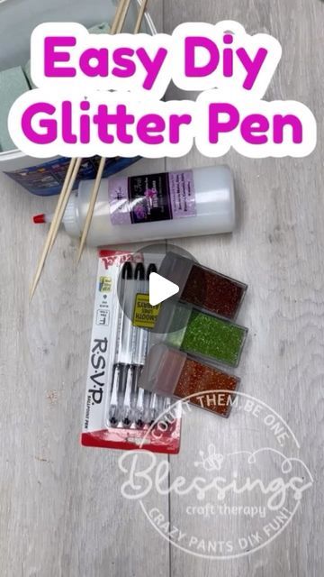 Diy Glitter Pens, Kids Crafts To Sell, Custom Ink Pens, Badge Reels Diy, Diy Halloween Gifts, Craft Therapy, How To Make Glitter, Winter Diy Crafts, Fancy Pens