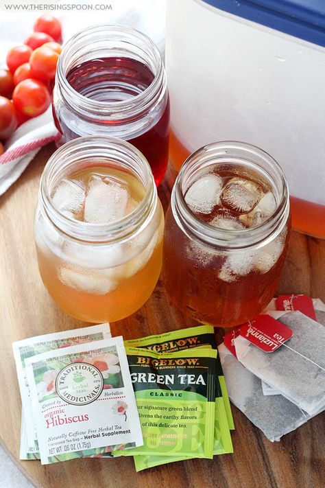 How to Make Cold Brew Tea (For The Best Iced Tea) | The Rising Spoon Cold Tea Recipes, Iced Green Tea Recipe, Cold Green Tea, Cold Brew Tea, Make Cold Brew, Tea For Colds, Cold Tea, Spearmint Tea, Making Iced Tea