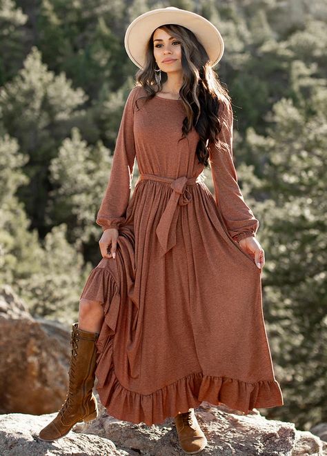 Vestidos Country, Boho Fits, Alexis Dress, Looks Country, Fall Lookbook, Brown Colour, Modest Dresses, Modest Outfits, Skirt Outfits