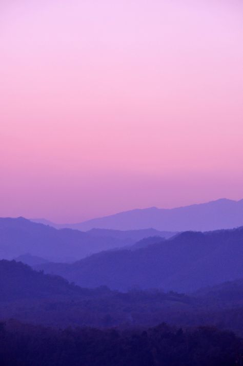 Landscape Purple, Purple Mountains, Pink Skies, Minimal Wallpaper, Purple Sky, Beautiful Mountains, Sky Aesthetic, Pink And Purple, Mountain Landscape