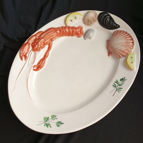 Large Seafood Platter Italian Ceramics Vintage Seafood Platter Fish Serving Plate Lobster Platter Italy 70's / Wonderful Rare Large Seafood Platter Made in Italy Dipinto Esclusivamente a Mano Lavori Artigianali / Exclusively Hand Painted Handmade Artwork /, Vintage Italian seafood majolica pottery Vintage Italian Seafood Plate Decorated with St. Jacques Shell in Relief, Mussels, Lemon Slice, Langostino and Parsley, Beautiful Bright Flowers, Very Rare Italian Ceramic Plate. Vintage seafood platte Italian Pottery Design, Italian Plates Ceramic, Italian Ceramic Plates, Fish Serving Platter, Ceramics Plate, Italy 70s, Italian Seafood, Platter Ceramic, Seafood Plates