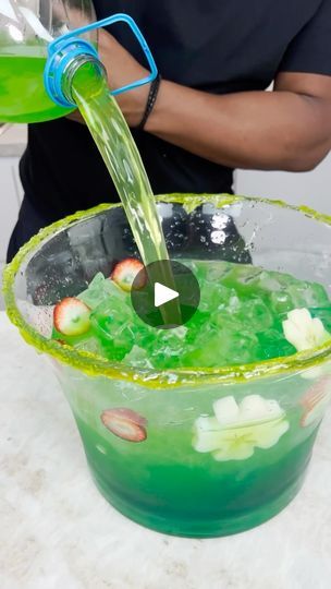 1.4M views · 201K reactions | The St. Patrick’s Day Green Punch 🍀🤯🍬 @tipsybartender x @auvodka 🤝 #stpatricksday #auvodka | TIPSY BARTENDER 🍻🍹 | tipsybartender · Original audio Green Punch Recipes, Green Punch, Carribean Food, Pineapple Lemonade, Tipsy Bartender, Refreshing Drinks Recipes, Party Punch, Punch Recipes, Holiday Drinks