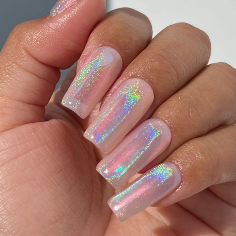 These beautiful blue and pink opalescent angel paper film make great accent for a set of dreamy nails. They are transparent and shines in a spectrum of colors. Easy to use and perfect for creating a mosaic glass manicure! Available Color:Blue | PinkSize:4cm x 100cmApplication: Trim to desired size and embed onto nail using top coat, gel or acrylic. Please note that due to difference in monitors/displays, actual product may be slightly different in color. Nail Art Credit: @nailsbylilywa Cotton Candy Nails Short, Vegas Nails Pink, Vacation Nails Glitter, Glamrdip Nails, Mermaid Nails Gel, Glass French Nails, Opal Nails Acrylic, Glass Nails Acrylic Clear, Irridecent Design Nails