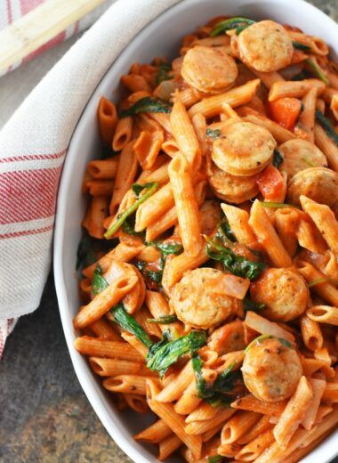 Light Pasta Bake With Chicken Sausage, Feta Sausage Pasta, Chicken Sausage Recipes Pasta, Sausage Spinach Pasta, Spinach Pasta Recipes, Fit Mother, Chicken Sausage Recipes, Chicken Sausage Pasta, Salad Appetizer Cups