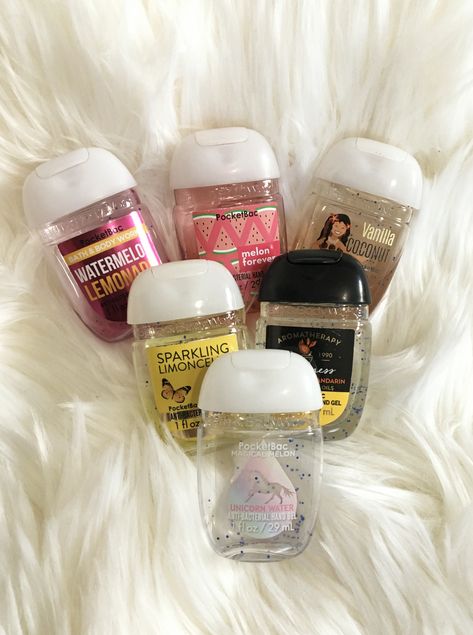 Bath And Body Works Pocketbac Sanitizer, Bath And Body Works Hand Sanitizer Aesthetic, Bath And Body Works Hand Sanitizer, Bath And Body Works Sanitizer, Gel Antibacterial, Fourth Ray Beauty, Bath & Body Works, Bath N Body Works, Bath Body Works Candles