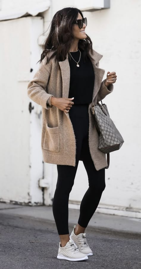 Outfits For Mid Twenties, Autumn Athleisure Outfits, Casual Winter Work Outfits For Women 2023, Christmas In Texas Outfits, Cute Outfits For Airplane Travel, Weekend Looks Women, January Outfits For Women Casual, Sporty Business Casual Outfits, Athleisure Business Outfits