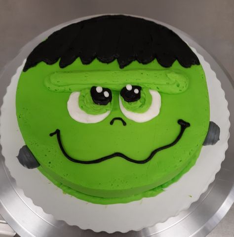 Halloween Cake Decorating Ideas Diy, Frankenstein Cupcake Cake, Single Layer Halloween Cakes, 8 Inch Round Cake Decorating Ideas, Halloween Themed Cakes Easy, Spooky Halloween Cake Ideas, Easy Halloween Cake Ideas, Round Halloween Cakes, October Cake Ideas