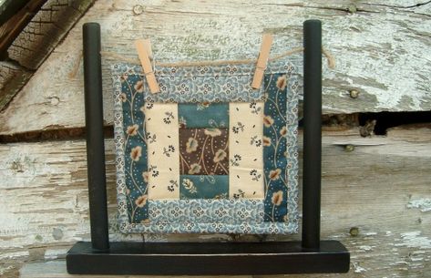 Quilt Ladder, Quilt Hangers, Quilt Display, Quilt Rack, Hanger Diy, Sewing Machine Cover, Miniature Quilts, Woodworking Guide, Diy Farmhouse