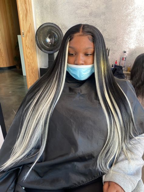 White Hairstyles For Black Women, Black And Blonde Weave Sew In, White And Black Hair Black Women, Black And Blond Wig, Black And White Sew In Weave, Black Wig With Silver Highlights, Blonde And Black Leave Out, Quickweave With Blonde Highlights, Black Braids With White Highlights