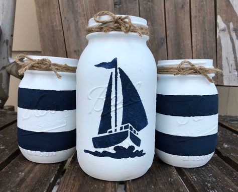 Nautical Crafts Diy Projects, Decor Marin, Sailing Decor, Deco Marine, Quart Size Mason Jars, Nautical Home Decor, Nautical Crafts, Blue Mason Jars, Jar Art