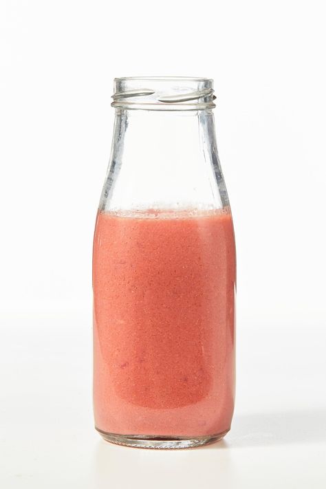 Raspberry Vinaigrettegoodhousemag Vegan Salad Dressings, Raspberry Vinaigrette Recipe, Healthy Salad Dressing Recipes, Healthy Ranch, Vegan Salad Dressing Recipes, Horseradish Recipes, Easy Salad Dressing Recipes, High Energy Foods, Vegan Recepies