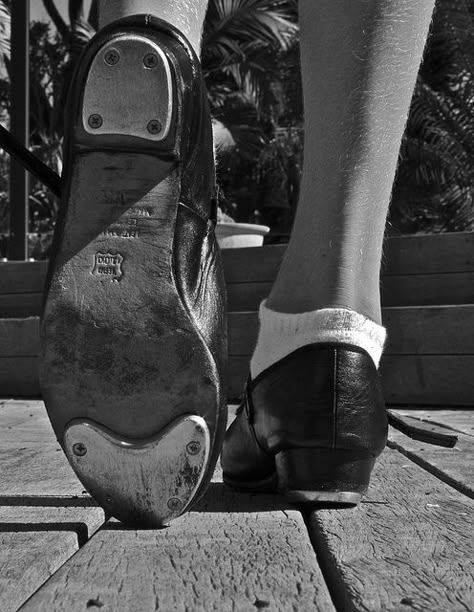 I am a tap dancer! I started when I was too short to even reach the barre. Even though I do not have time during the week to take classes anymore, choreographing small routines has helped me to clear my mind, and express my emotions. All you need is a pair of tap shoes, a hard surface, and time to explore the different sounds, turns, and movements you can do! Danza Latina, Tap Dancing, Dance Pics, Tap Dancer, Alvin Ailey, All About Dance, Dancing Day, Dance Like No One Is Watching, Dance It Out