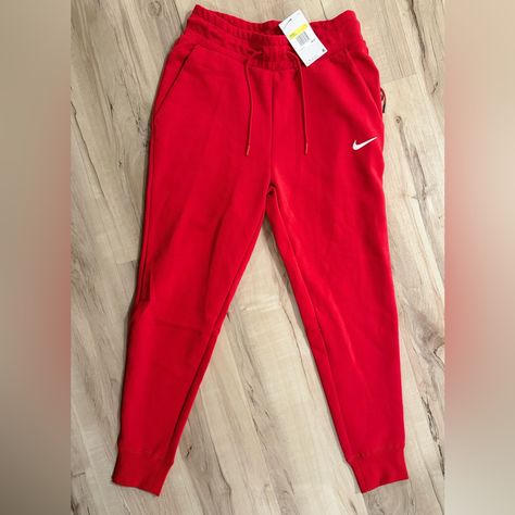 Brand New, Nike Women Sweatpants, Size Small, Color Red. Red Nike Sweatpants, Nike Sweatpants Outfit, Nike Women Sweatpants, Black Nike Joggers, Nike Pro Fits, Nike Sweatsuit, Nike Jogger, Maroon Nike, Sparkle Leggings