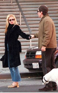 style icons: carolyn bessette kennedy | Sheri Silver - living a well-tended life... at any age Carolyne Bessette, 90s Fashion Icons, Carolyn Bessette, Future Style, Blair Waldorf, Olivia Palermo, Cara Delevingne, Fashion Icon, Minimal Fashion