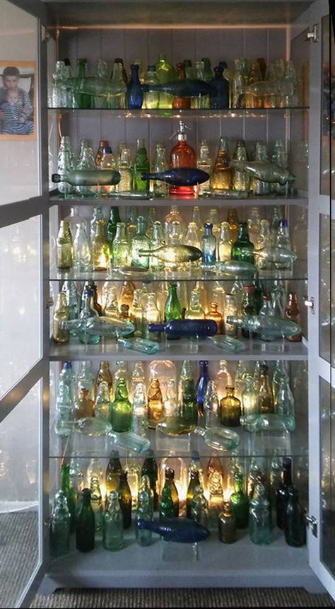 tx Codd Rich, fb Bottle Diggers and Collectors, for opening your collection Glass Bottle Collection Display, Booth Aesthetic, Jar Collection, Pottery Bottles, Old Glass Bottles, Bottle Collection, Antique Glass Bottles, Bottle Ideas, Mini Glass Bottles