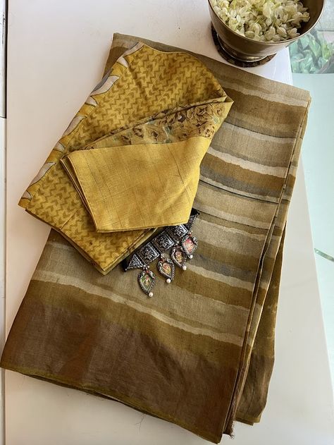 Printed Tussar Silk Sarees, Dreamy Saree, Tussar Saree, Tussar Silk Sarees, New Saree Designs, Beige Blouse, Simple Sarees, Ethnic Sarees, Indian Attire