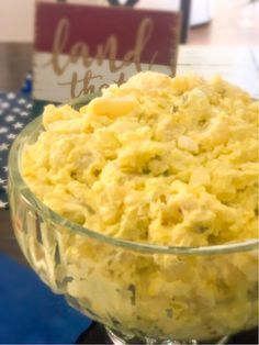 Mama's Southern Style Potato Salad {Granny's Recipe} Freeze Potatoes, Old Fashioned Potato Salad, Potato Salad Recipes, Salad Recipes Healthy, Southern Style Potato Salad, Homemade Potato Salads, Best Potato Salad Recipe, Southern Potato Salad, Potato Salad Recipe Easy