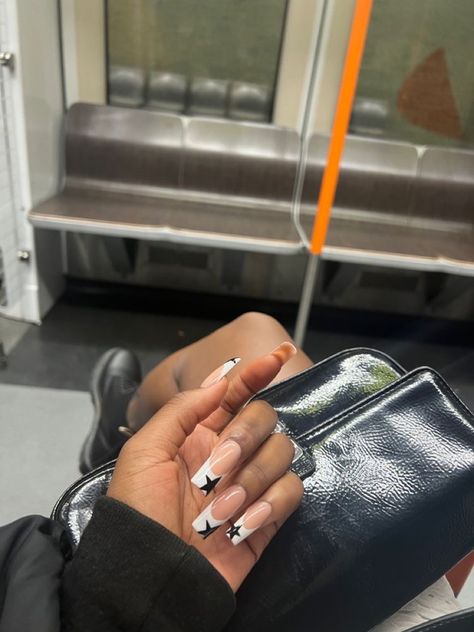 Yk 2 Nails, Yk2 Nails Long, Coffin Star Nails, 2k Outfits, Trendy Nails French Tip, Yk2 Nails, Art Bullet Journal, Inspo Acrylic Nails, Nessa Nails