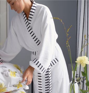 Designers guild Sew Patterns, Bath Robes, Heavy Sweaters, Beautiful Pakistani Dresses, White Details, Women's Sleepwear, Celebrity Houses, Designers Guild, Luxury Home Decor