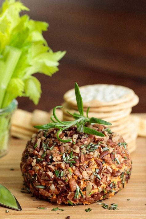 A quick, easy, super delicious appetizer that will bring wows! This make-ahead Roasted Red Pepper Goat Cheese Ball is party-perfect! #easycheeseball, #goatcheese, #roastedredpeppers, #easyappetizer Roasted Red Pepper Goat Cheese, Goat Cheese Ball, Red Pepper Goat Cheese, Easy Cheeseball, Hors Doeuvres, Impressive Appetizers, Make Ahead Appetizers, Salad Toppers, Cheese Balls