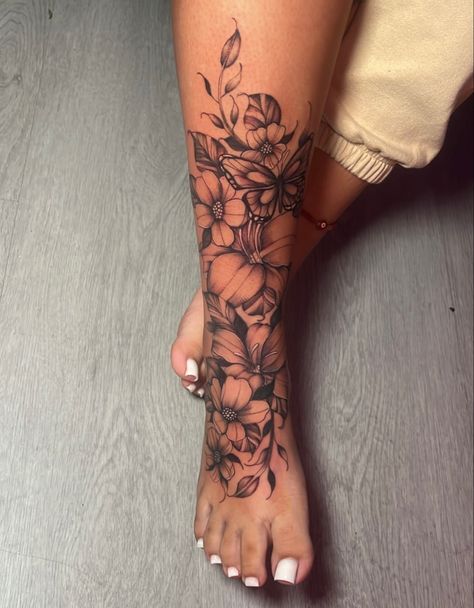 Calf Tattoos For Women, Cute Foot Tattoos, Tato Paha, Arm Sleeve Tattoos For Women, Tattoos Infinity, Ankle Tattoos For Women, Pretty Hand Tattoos, Foot Tattoos For Women, More Feminine