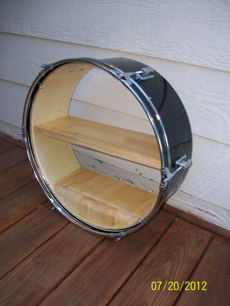 New shelf made of out an old drum. | Drums en more | Pinterest Drum Shelf, Music Themed Bedroom, Music Furniture, Music Bedroom, Drum Room, Drums Art, Music Studio Room, Music Room Decor, Plastic Shelves