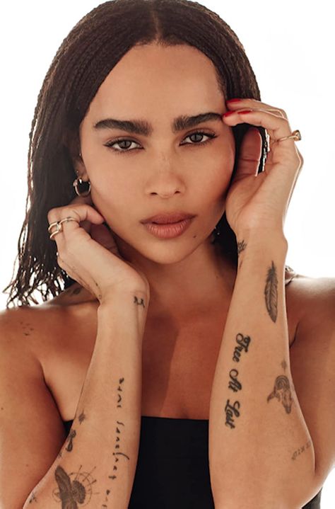 Zoe Kravitz Dreadlocks, Zoe Kravitz Aesthetic, Zoe Kravitz Tattoos, Zoey Kravitz, Zoe Kravitz Style, Zoe Isabella Kravitz, Female Faceclaims, Zoë Kravitz, Dc Multiverse