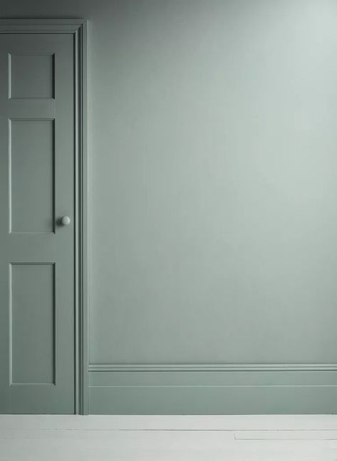 Paint Your Doors the Same Shade as Walls for a Designer-Approved Statement Woodwork Painted Same As Walls, One Color Room Paint, Painting Doors Same Color As Walls, Painting A Door Interiors, Painted Bathroom Door Ideas, Trim Matching Wall Color, Painting Closet Doors Same Color As Wall, Paint Baseboards Same Color As Wall, Doors Painted Same Color As Walls