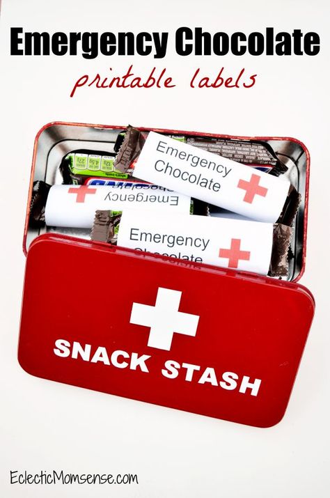 Emergency Chocolate & Snack Stash Tin | Printable SNICKERS® candy wrappers. [ad] #EatASnickers Chocolate Rapping Idea, Candy Boquets, Snack Stash, Emergency Chocolate, Candy Stash, Nurses Gifts, Snack Basket, Conference Planning, Snickers Candy