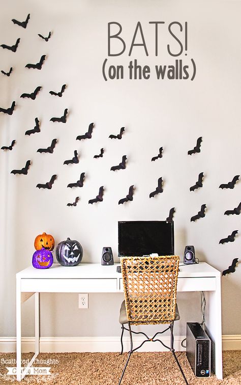 Flying wall bats made of paper! Perfect for a Halloween party or everyday spooky fun! Free PDF bat template and an SVG cut file included. Paper Bat Template, Diy Halloween Bat Decorations, Bats On The Wall, Halloween Decorations Bedroom, Halloween Bats Diy, Paper Bats, Bat Template, Office Halloween Decorations, Paper Bat