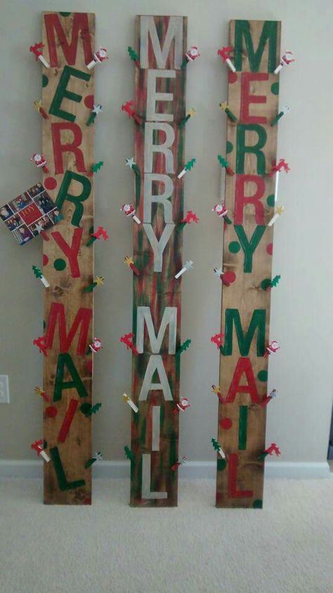 Merry mail wood sign. Hand painted and stained 6 ft tall Wood signs that say Merry Mail to hold your Christmas cards/photos at Christmas time Merry Mail Sign, Mirror Signs, Ag Projects, Christmas Pallet, Merry Mail, Christmas Cricut, Christmas Craft Fair, Crafty Christmas, Silent Auction