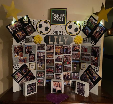 Senior Picture Boards Sports, Diy Senior Poster Ideas, Tri Fold Senior Board Ideas, Senior Night Table Display Soccer, Soccer Senior Boards, Memory Board For Graduation, Senior Sports Board Ideas, Senior Soccer Board Ideas, Senior Poster Board Ideas Soccer