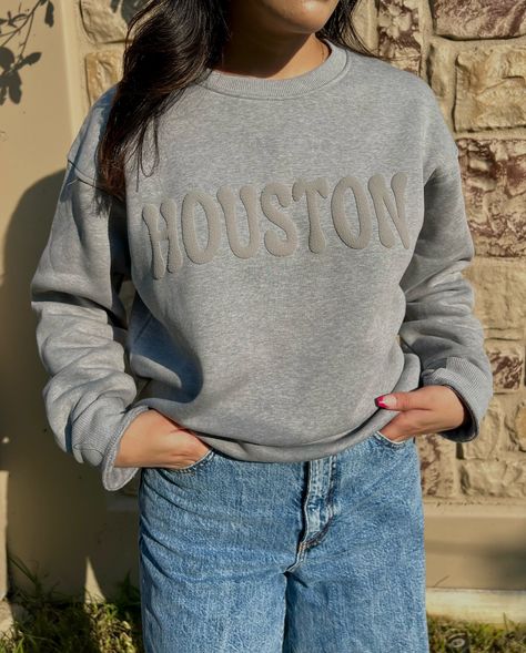 part one of our autumn collection will be live on our website this Thursday, August 15 ✨ Houston Puff Sweatshirts will be available in 4 different colors with monochromatic lettering pressed with puff vinyl ☁️ Available in sizes S-3XL 🛒 #houstonsweatshirt Puff Vinyl, Autumn Collection, August 15, Different Colors, Houston, Vinyl, Sweatshirts, Quick Saves, Color