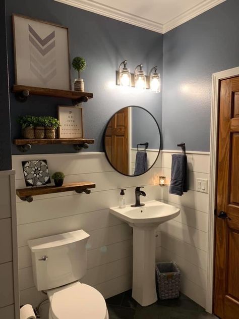 Bathroom Makeover Small, Small Washroom, Bathroom Design Ideas Small, Small Half Bathroom, Wc Decoration, Small Bathroom Design Ideas, Half Bathroom Decor, Decor Small Bathroom, Ideas Baños