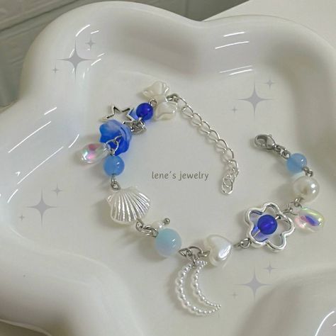 ocean themed bracelet 🌊 Coquette Bracelets, Art Jewelry Design, Handmade Bracelet, Beaded Jewelry Diy, Jewelry Diy, Art Jewelry, Handmade Bracelets, Jewelry Art, Beaded Jewelry