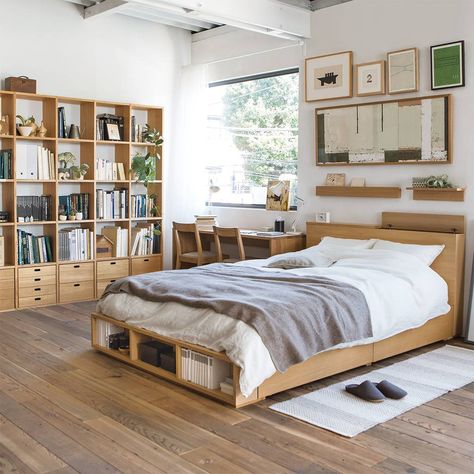 Minimalist Room Design, Korean Bedroom, Apartemen Studio, Design Ložnic, Muji Home, Japanese Bedroom, Cozy Rooms, Small Apartment Bedrooms, Modern Minimalist Bedroom