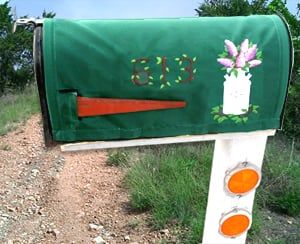 Library Embroidery, Diy Mail, Mailbox Ideas, Mailbox Covers, Mailbox Cover, Machine Embroidery Projects, Granny Chic, Embroidery Library, Ornaments Design