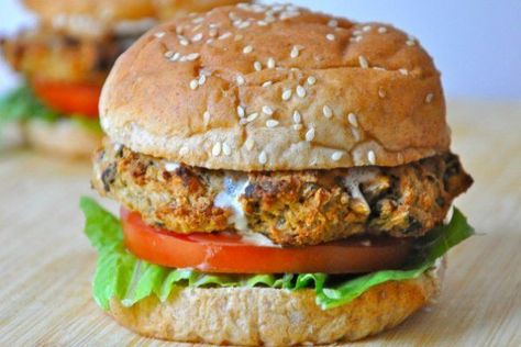 Eggplant Burger [Vegan] | One Green Planet  | @redsunfarms #HealthyEats #RedSunFarms #HealthyRecipes #Produce #FarmFresh #GreenhouseGrown #EatTheRainbow #Delicious #FreshHerbs #Healthy #Veggies #RSF #Recipe #DIY Eggplant Lentil, Eggplant Burger, Buffalo Chicken Burgers, Vegan Eggplant, Lentil Burgers, Plant Based Burgers, Baked Eggplant, Eggplant Recipes, Nutritious Snacks