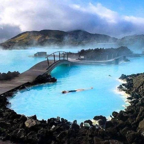 Hot Tub Party, Traveling Nature, Engagement Announcement Photos, Lagoon Iceland, Laguna Blue, Blue Lagoon Iceland, Airplane Mode, Nature Places, Travel Locations