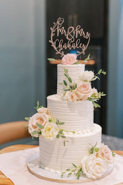 Three Tier Wedding Cake in White With Blush Rose Detail and Gold Laser Cut Cake Topper | MDP Event Planning Three Tier Cake Wedding, Three Tiered Wedding Cake, Simple 3 Tier Wedding Cake, Wedding Cake Three Tier, Wedding Cake Minimalist, Wedding Cake 3 Tier, Circular Arch, Mums Garden, Rustic Italian Wedding