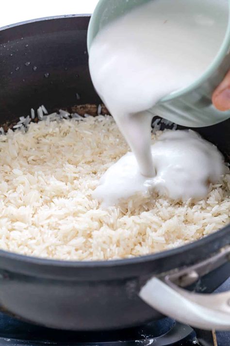 Coconut Cream Rice Recipe, Coconut Rice With Mango, African Coconut Rice, Coconut Garlic Rice, Thai Coconut Rice Recipe, How To Make Coconut Rice, Rice Stuffed Cabbage Rolls, Sweet Coconut Rice, Rice Burrito Bowl