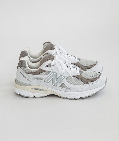 New Balance 990v3, New Balance 990, Winter Footwear, Couple Shoes, Shoe Wishlist, Shoes Outfit Fashion, Causal Outfits, Shoes Outfit, Fall Clothes