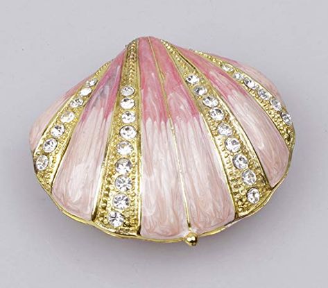 Gift Inspo Best Friend, Painted Sea Shells Ideas, Gift Ideas For Aunt, Shell Jewelry Holder, Antique Jewelry Boxes, Seashell Ring, Pink Seashell, Accessory Holder, Crystal Colors