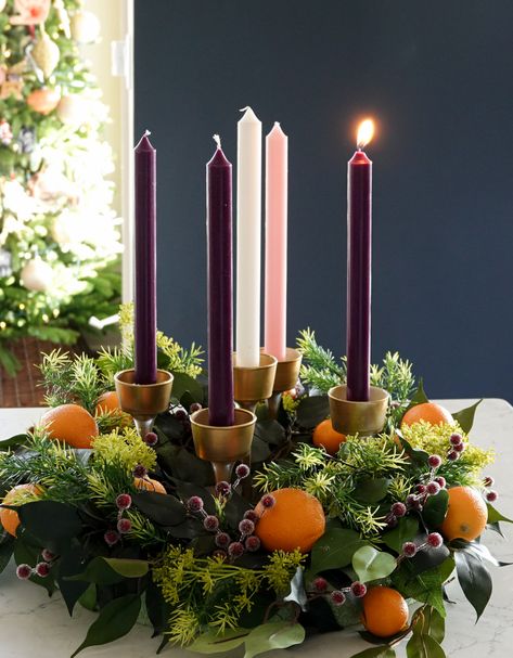 Elegant Christmas Centerpieces, Advent Wreath Diy, Advent Wreath Candles, Christmas Advent Wreath, Tree Centerpieces, Taper Holders, Candle Wreaths, Advent Season, Advent Candles