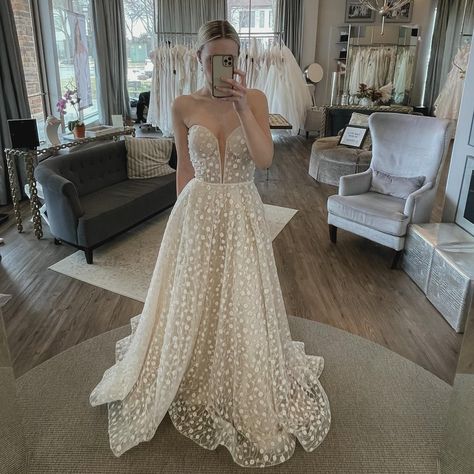 @pronovias privee doesn’t... - Silk Bridal Boutique | Facebook Bridal Boutique, Getting Married, Wedding Dresses, Silk, Boutique, Dresses, How To Wear