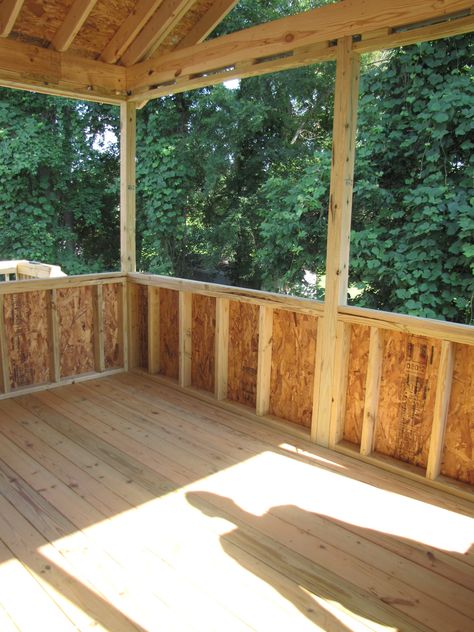 Screen Porch With Half Wall, Patio Knee Wall Ideas, Screen Porch Bar Ideas, Porch Knee Wall Ideas, Knee Wall Ideas, Porch Knee Wall, Screen Deck, Porch For Camper, Outdoor Screen Room